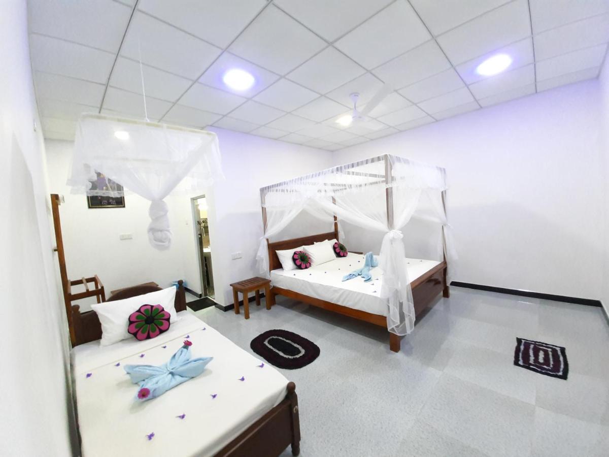 Galaxy View Homestay Sigiriya Esterno foto