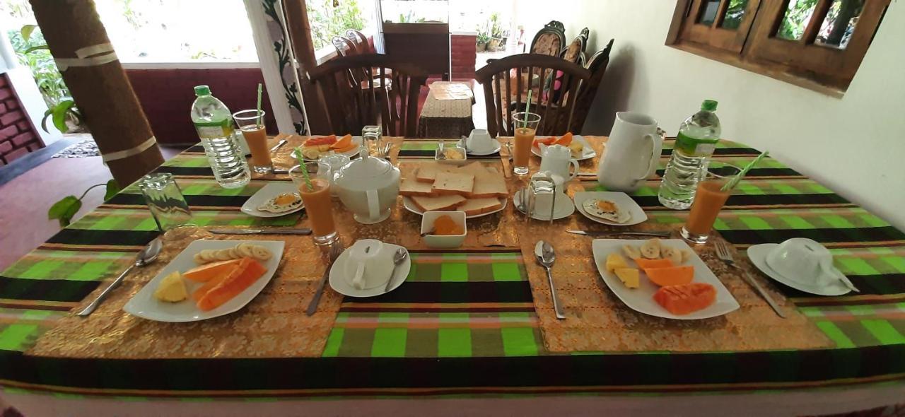 Galaxy View Homestay Sigiriya Esterno foto