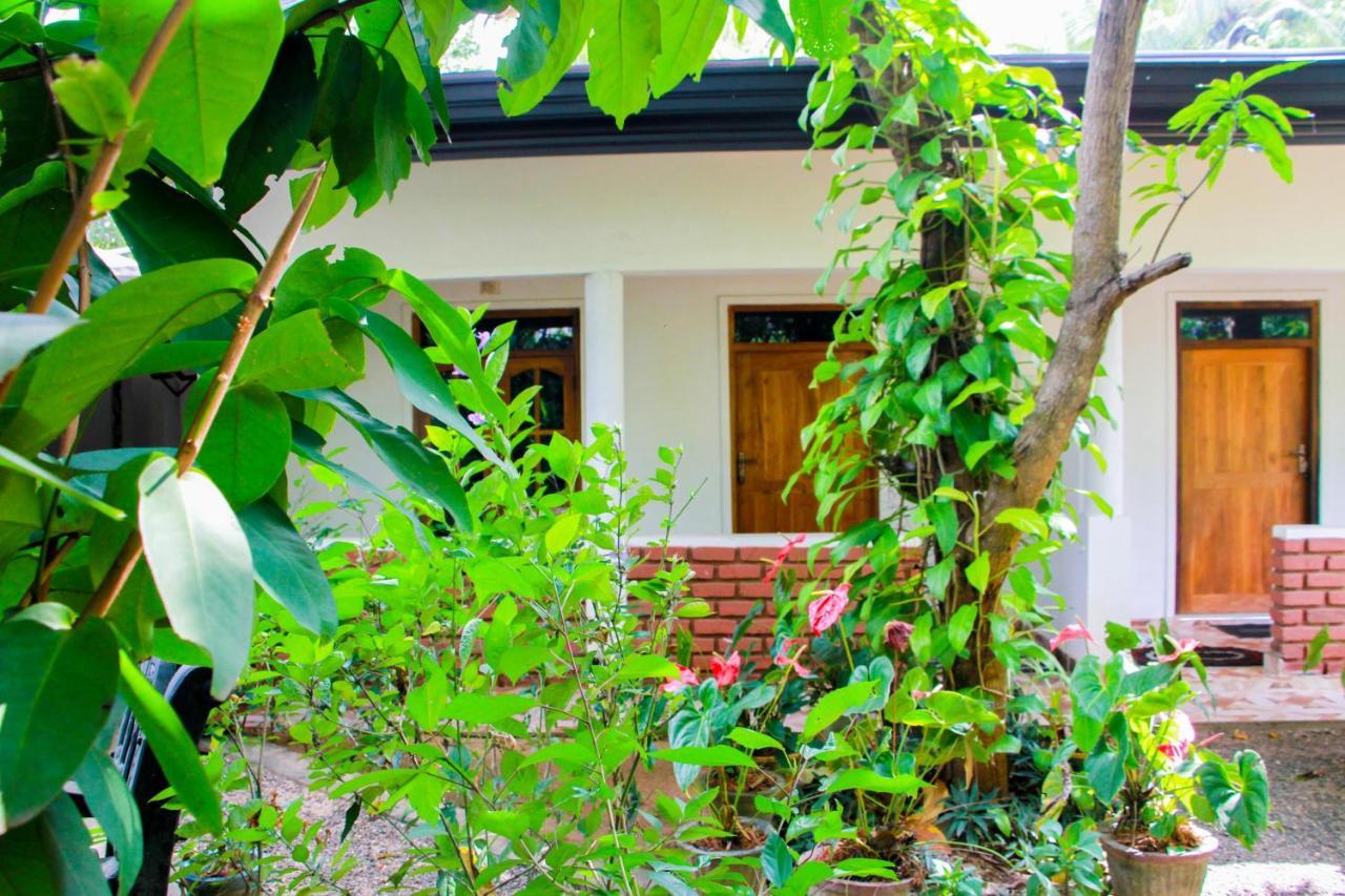Galaxy View Homestay Sigiriya Esterno foto