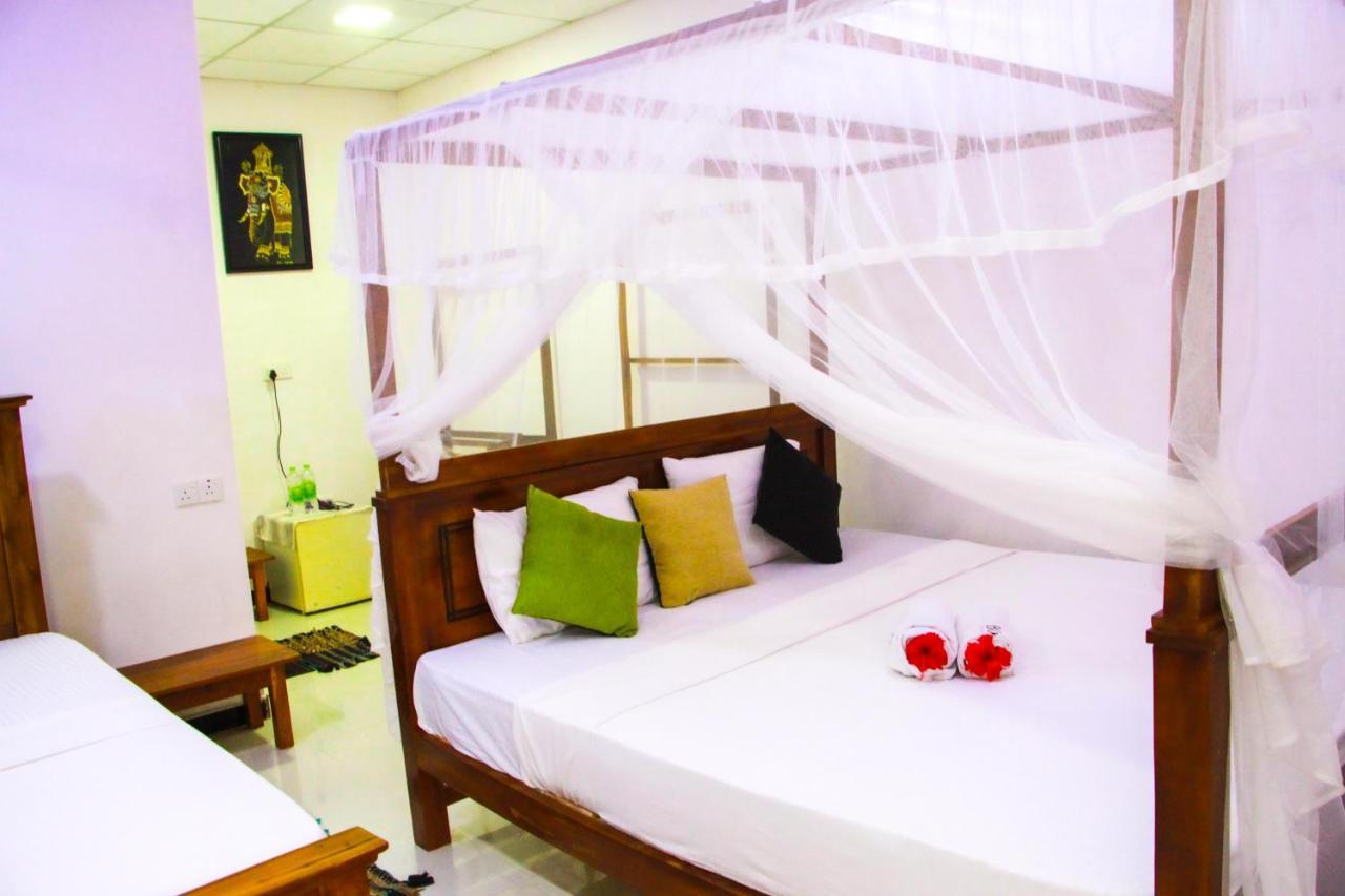 Galaxy View Homestay Sigiriya Esterno foto