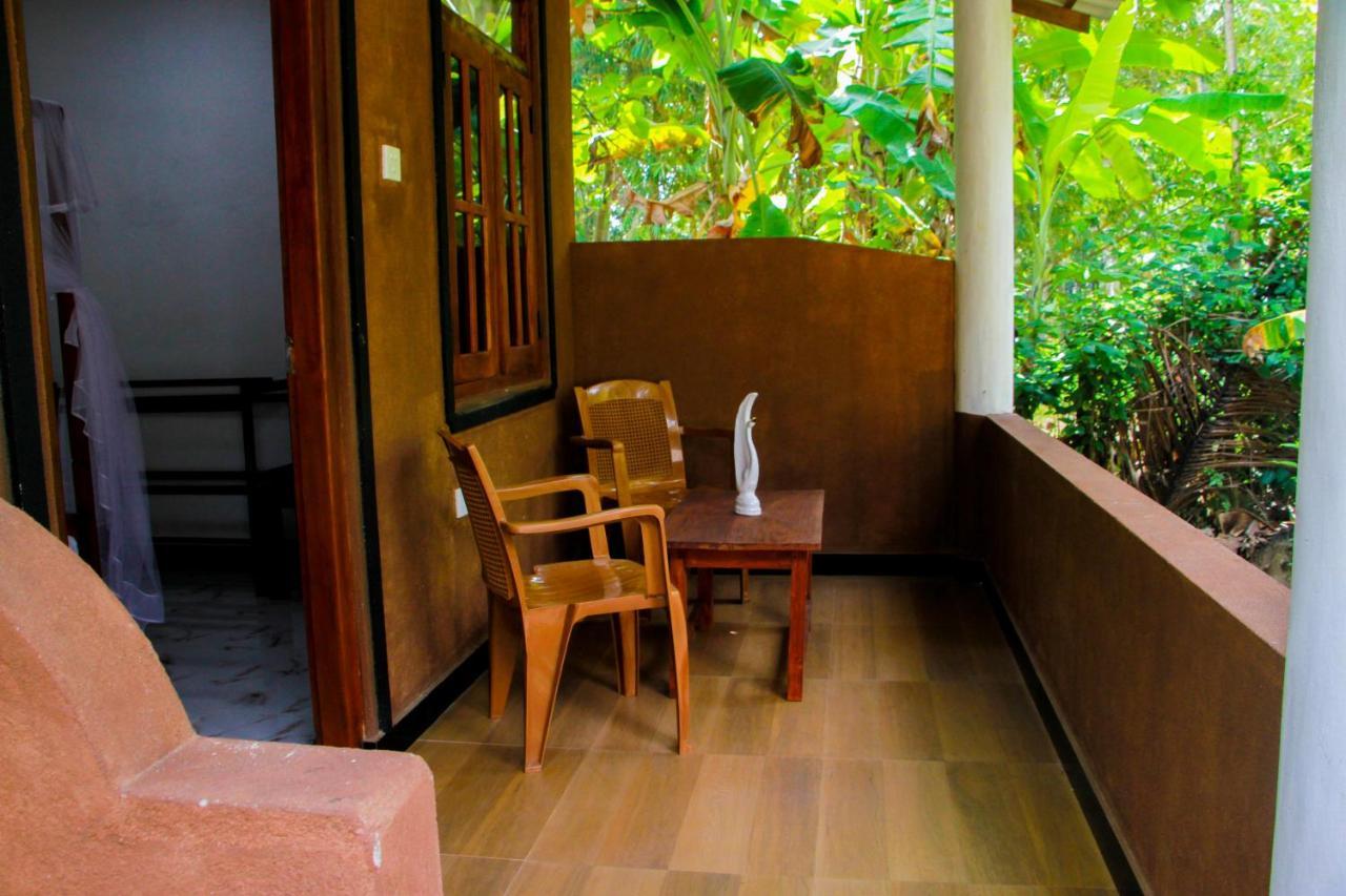 Galaxy View Homestay Sigiriya Esterno foto