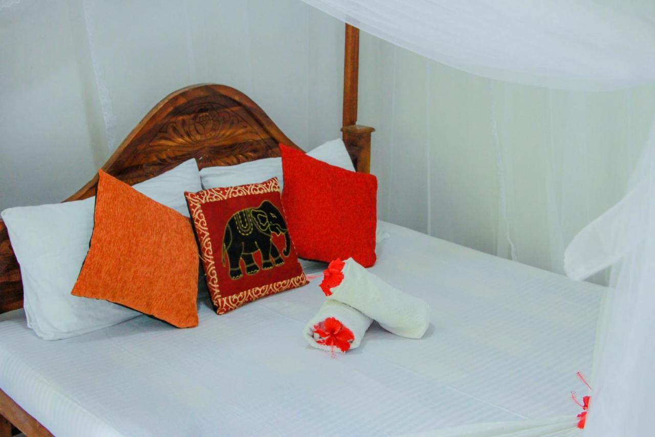 Galaxy View Homestay Sigiriya Esterno foto