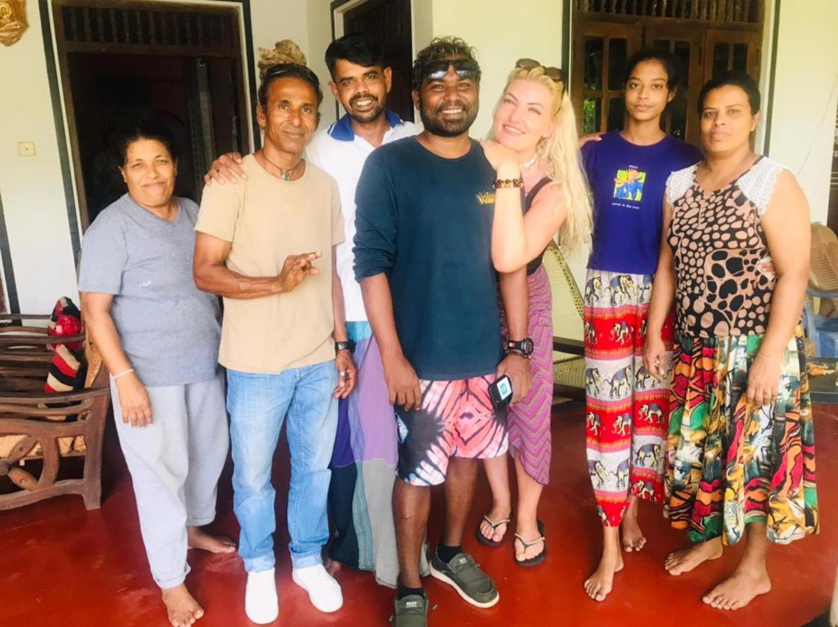 Galaxy View Homestay Sigiriya Esterno foto